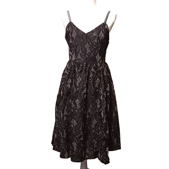 NEW Gracia Metallic Lace Fit & Flare‎ Dress in Grey Size M - Picture 1 of 13